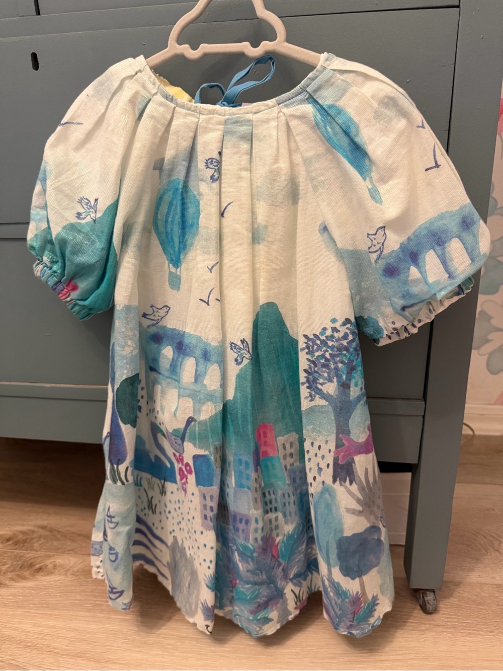 Fábula Girls' Watercolor City Print Dress - Blue & White (holographic print)